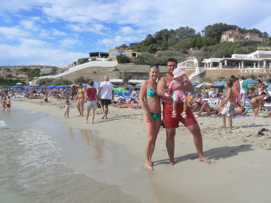 Playa Cala Tarida by J Pastier