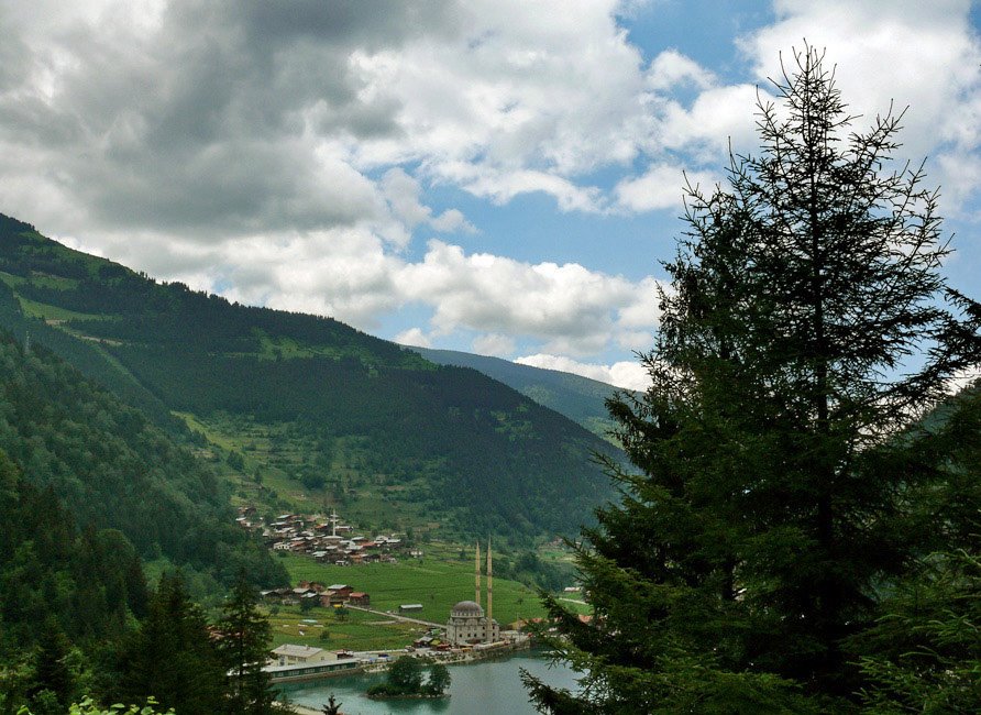 Uzungöl - TRABZON (2008) by Metin Erinc