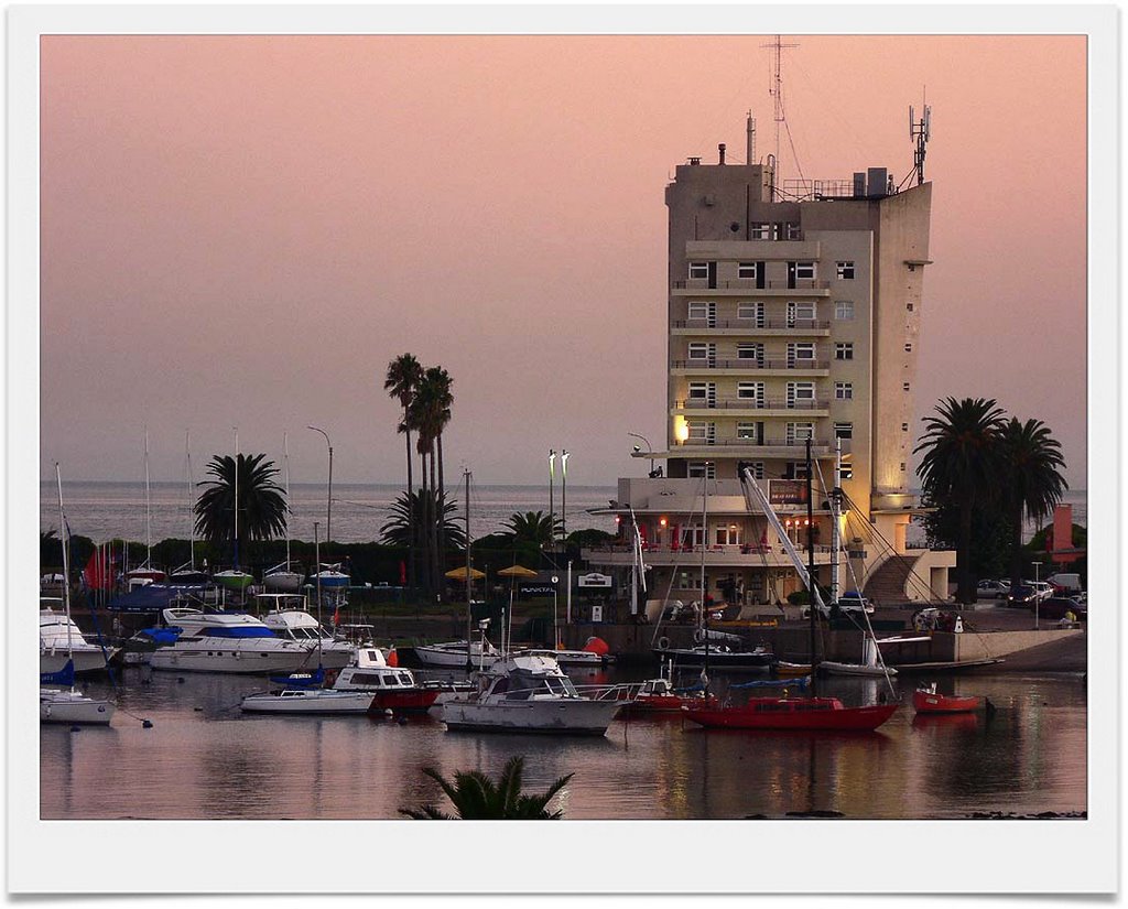 Yacht Club de Montevideo by polifemus