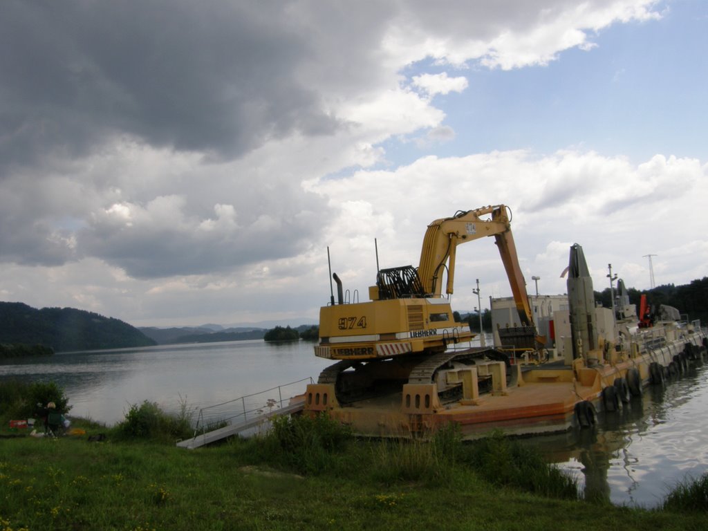 Schlammbaggerfähre im Stausee by Andromeda/R. Stetsch…