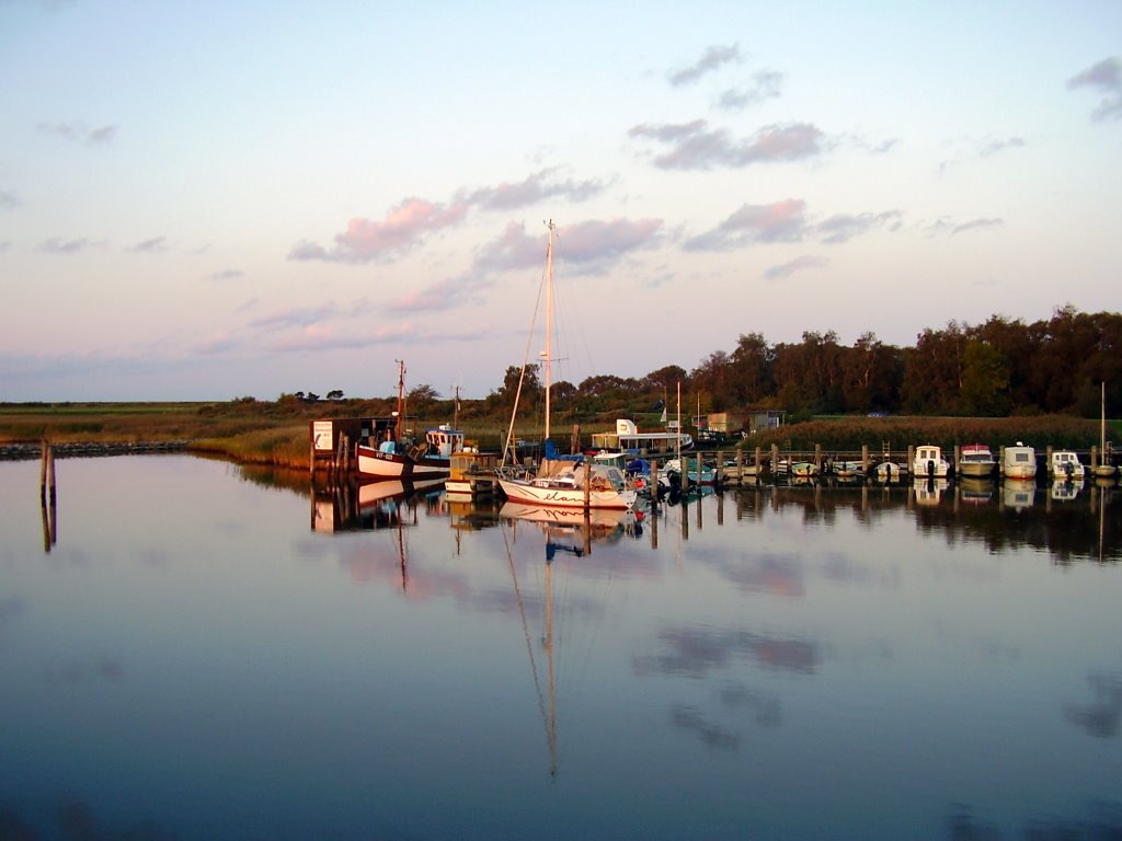 Morgenstimmung im Hafen von Kloster by katrin.valk