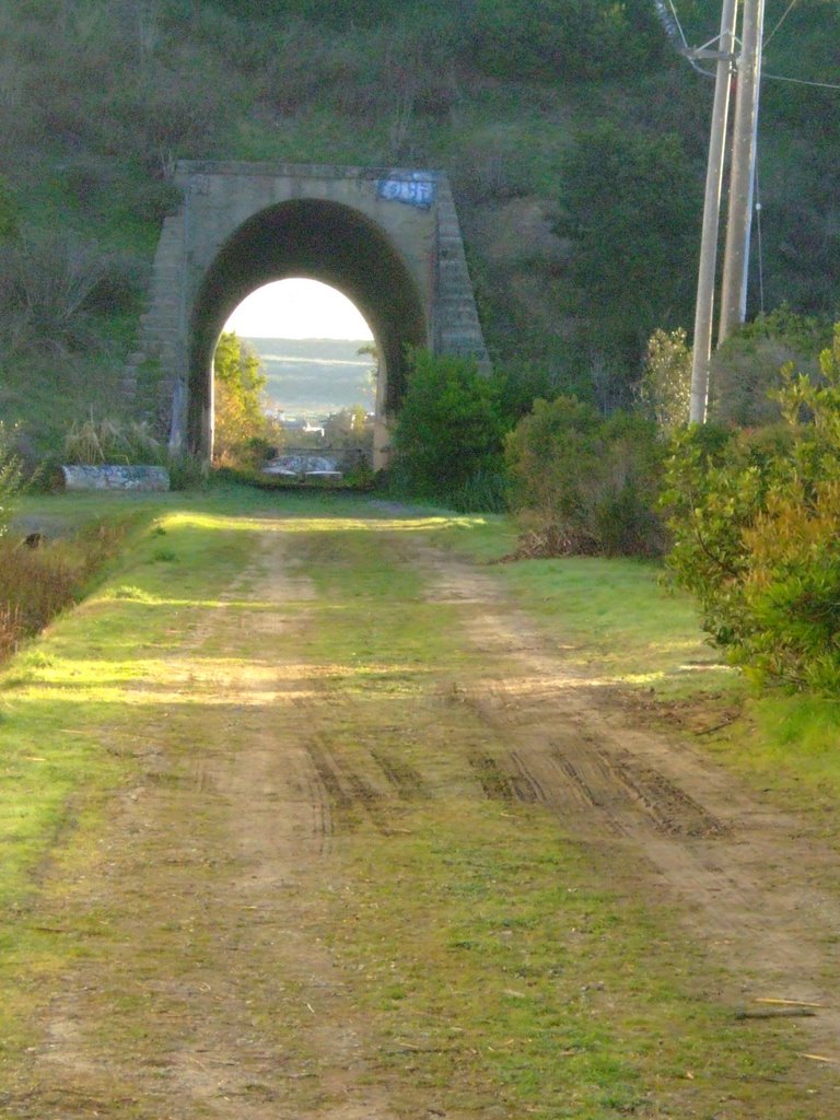 Old Brisbane Rail Tunnel by thomas@swimmingpyramid.com