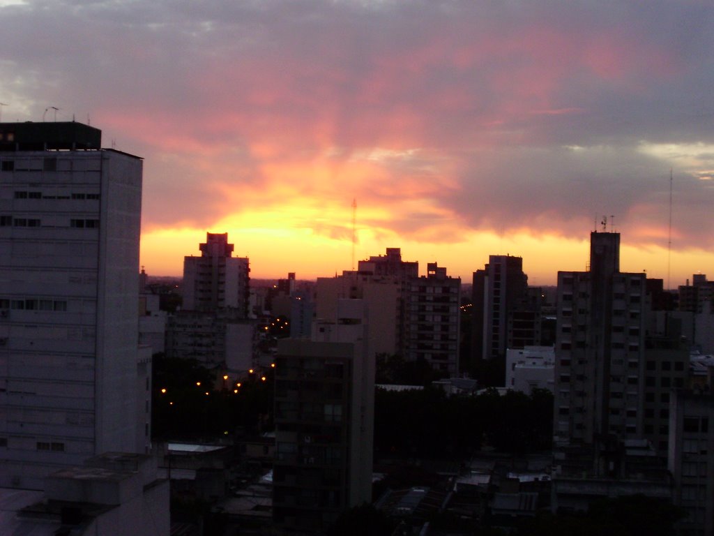 La Plata nocturna by phenelope