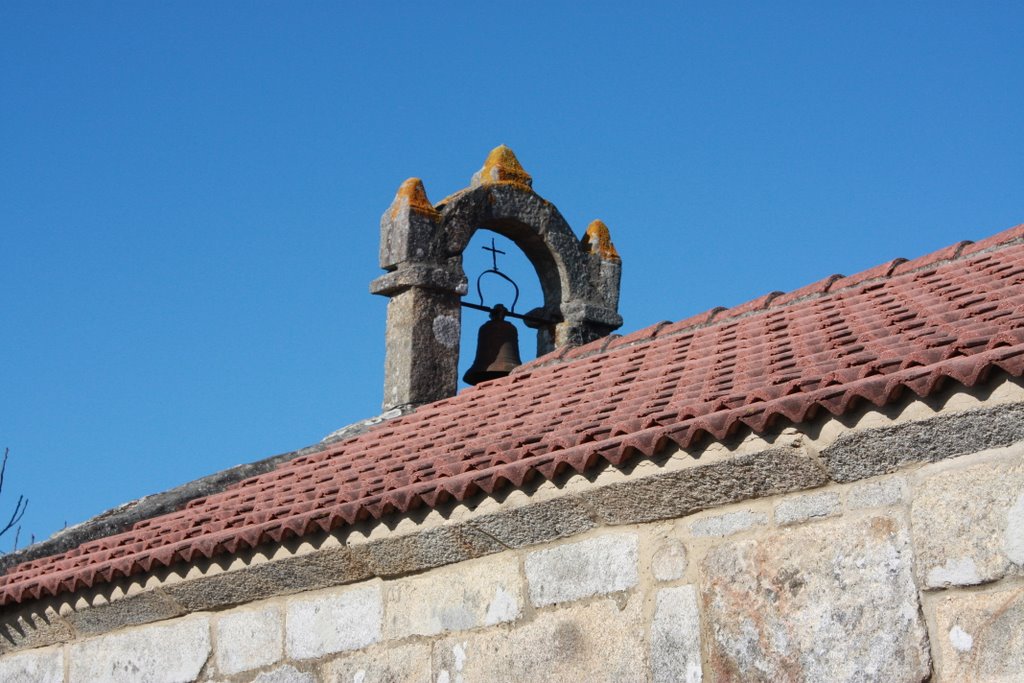 CAPILLA DE ARRA 2 - S. XII (DETALLE) by Damian  Castro