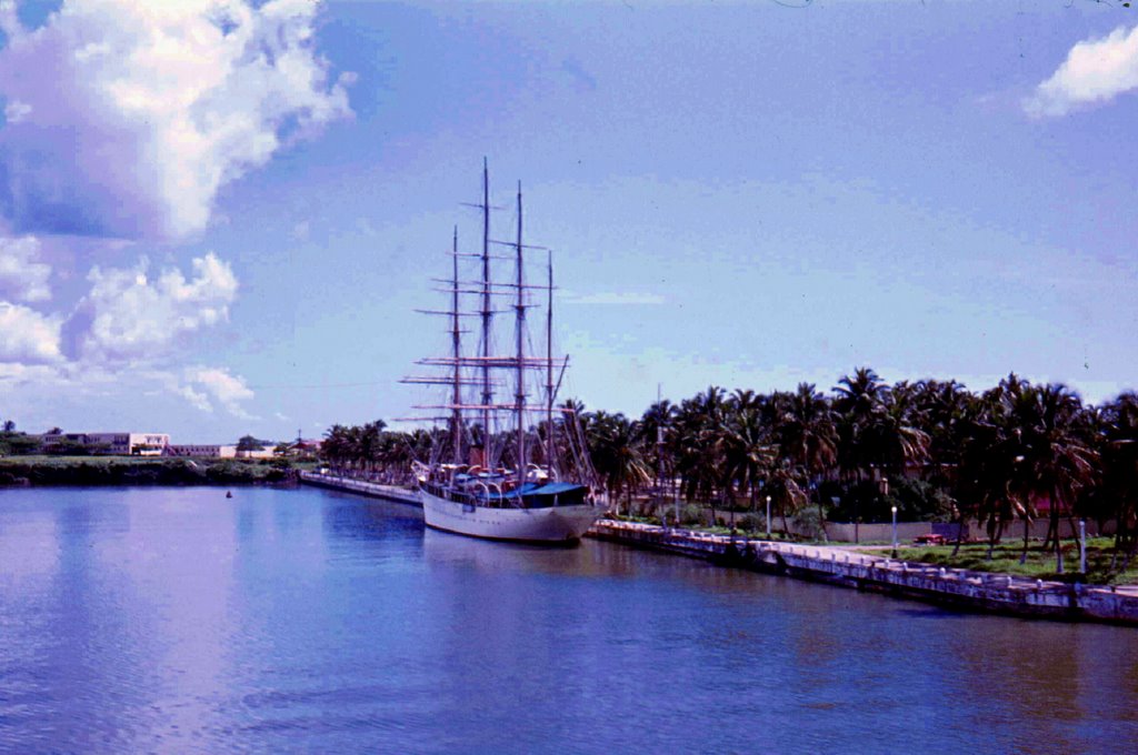 Ex. Trujillo´s Yacht (now Seacloud), Sto Domingo 1961 by kemue01