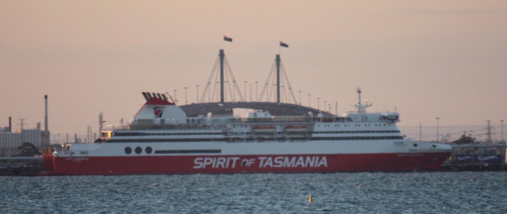 Spirit of Tasmania at Sation Pier with Westgate Bridge in background by Marbiz