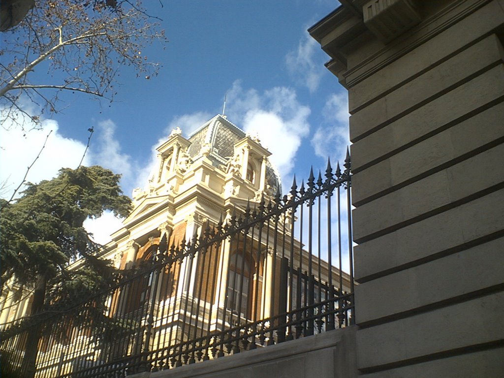 Cúpula Escuela Geológica y Minera by Jesús González