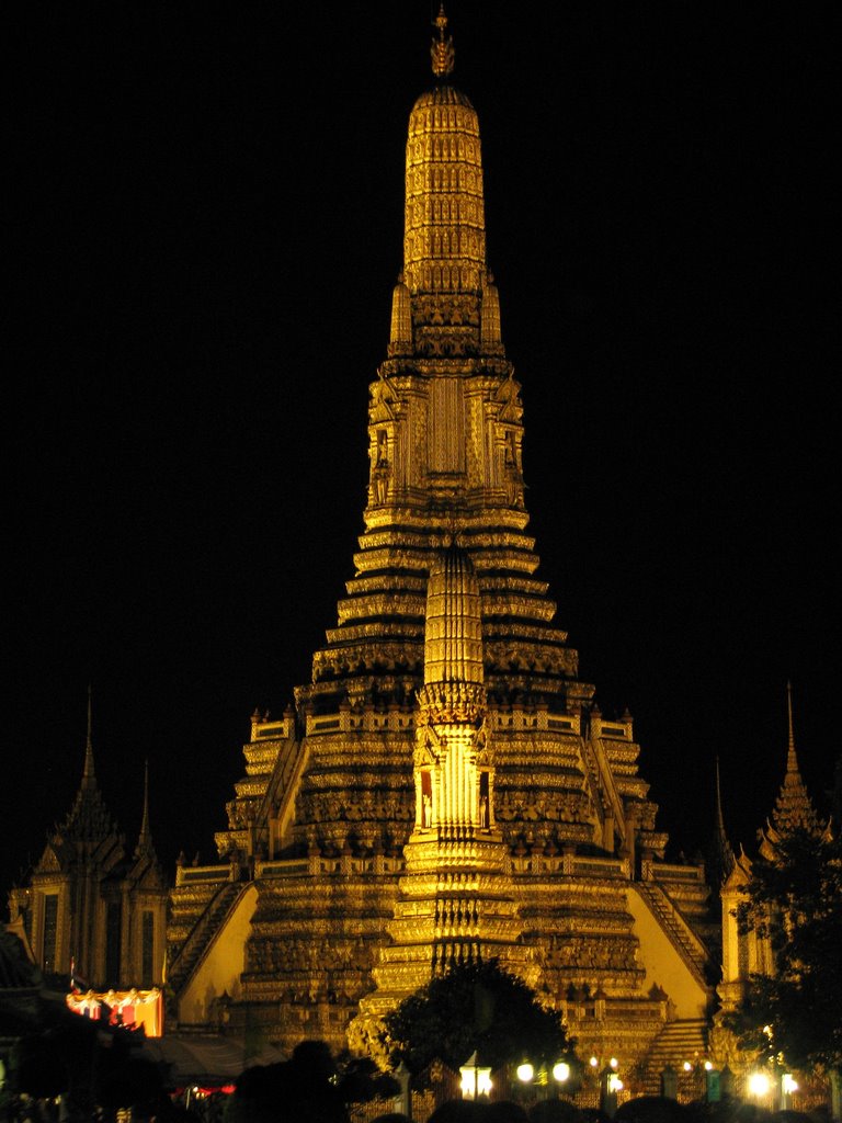 Wat Arum (Temple of the Dawn) at night from the Chao Praya river by J Roskilly