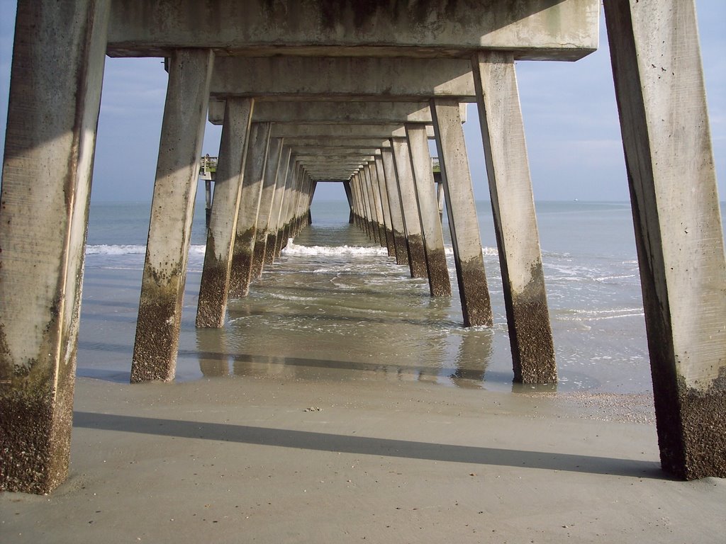 Under Tybee Island Pier by tropperr