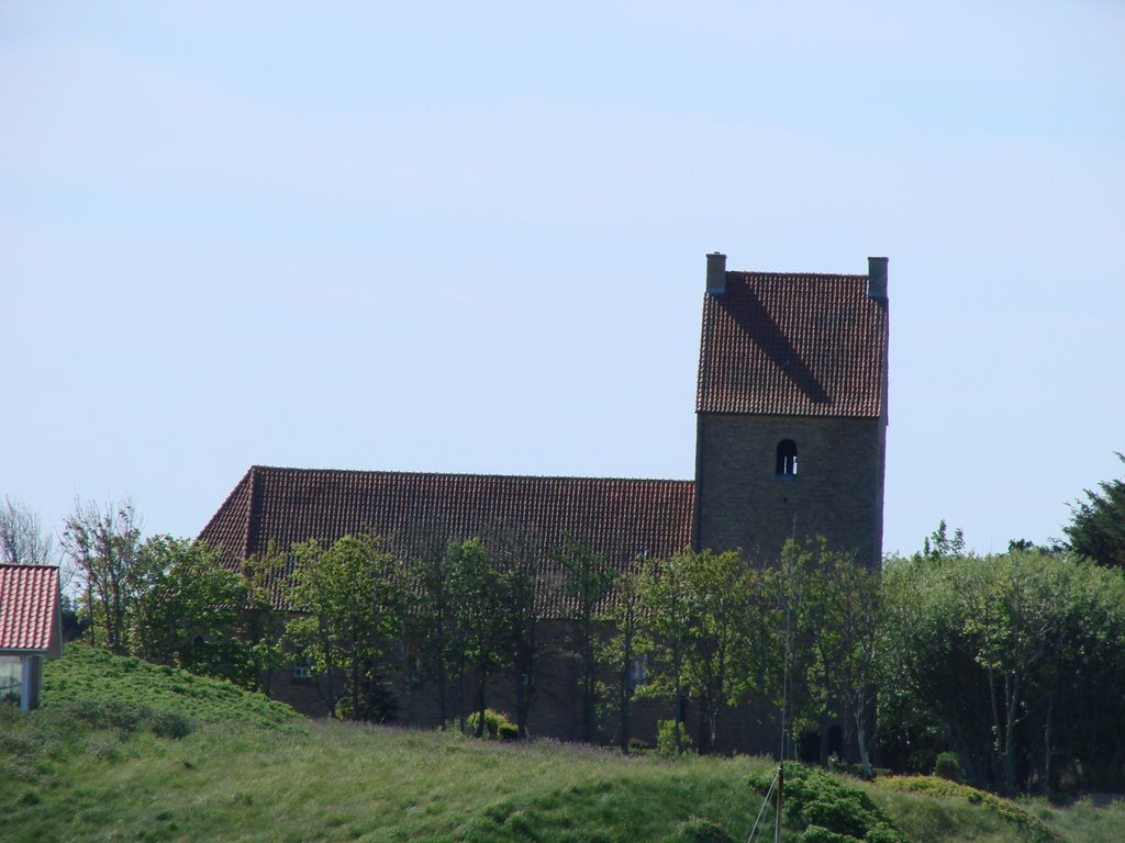 Blick Richtung Süden zur Lønstrup Kirke by Dan-Fan