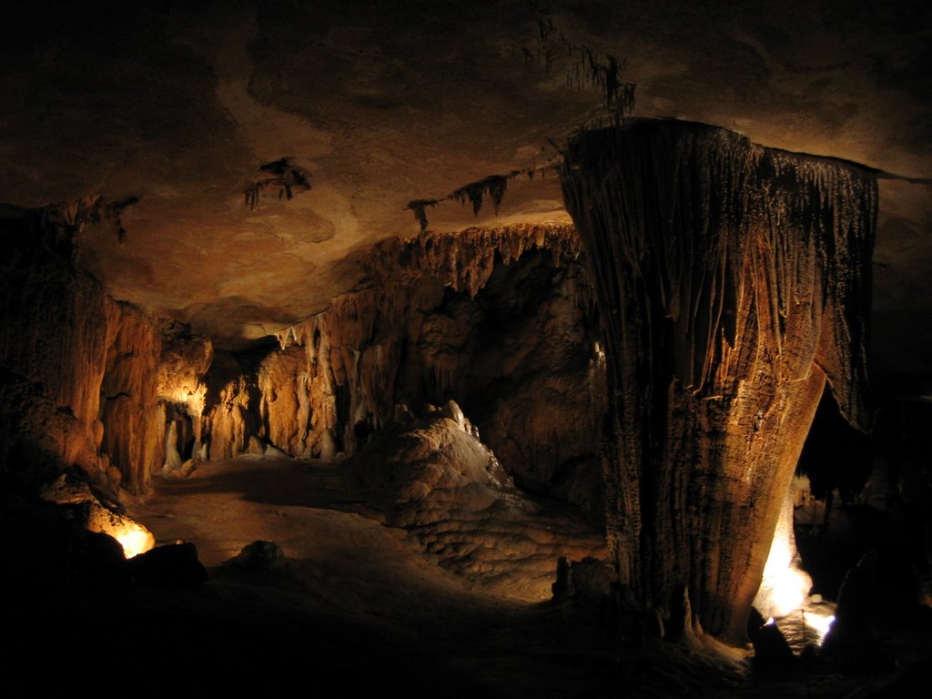 Fantastic Caverns, Springfield, MO by olapinka