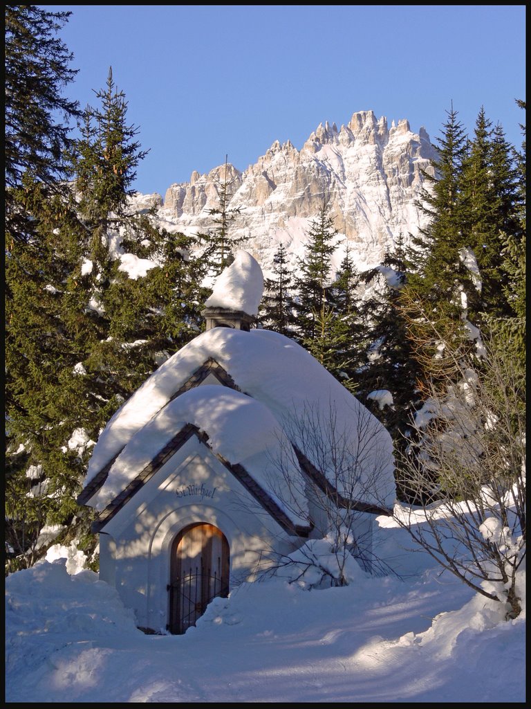 Chiesetta nei pressi di Passo Montecroce Comelico by Daks (Marco Da Corte)