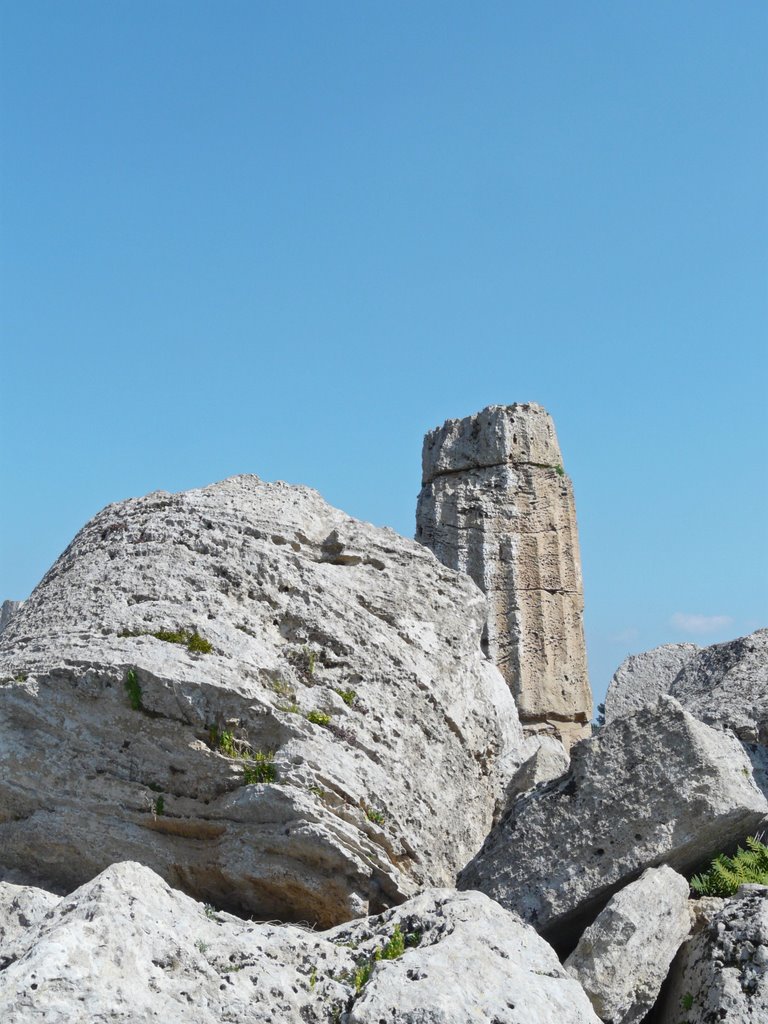 Selinonte temple G by Vouvant