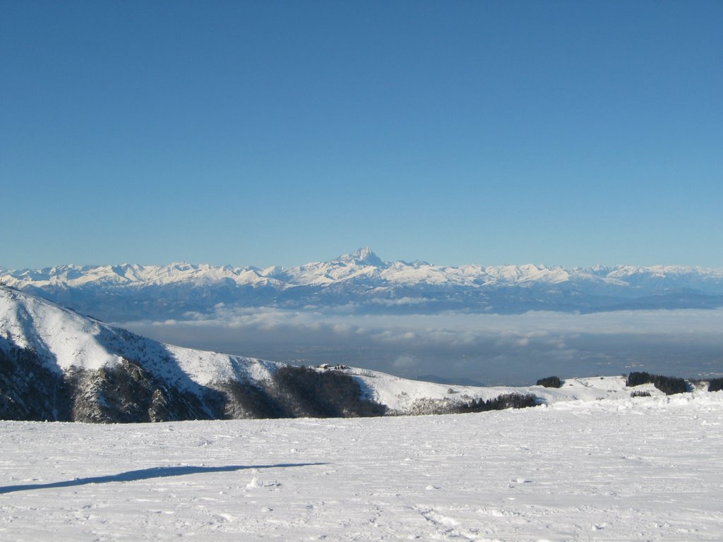 Il Monviso da Prato Nevoso by francone56