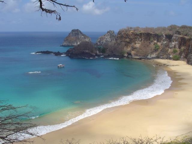 Fernando de Noronha by Carlos Bentes