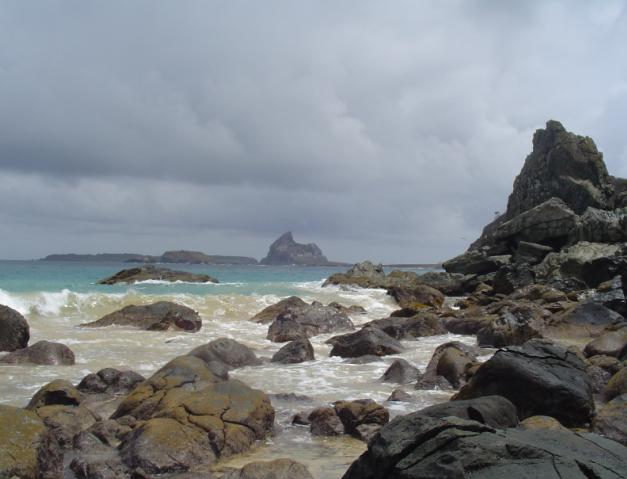 Fernando de Noronha by Carlos Bentes