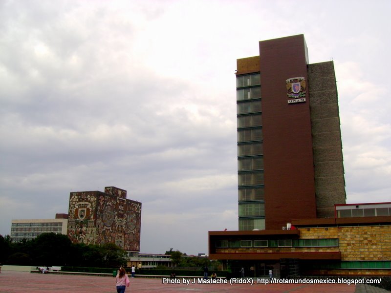 México - Rectoria de la UNAM, DF by Jorge Mastache