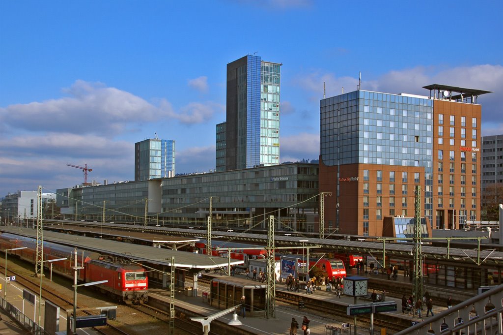 Freiburg. Stühlinger. Lange nach dem Bahnhofsneubau hat Frbg. im Brsg. auch eine Skyline :) by ®mene