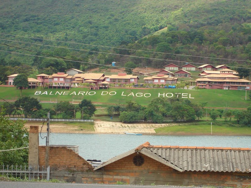 Balneário do Lago Hotel by GiovaniCarlos