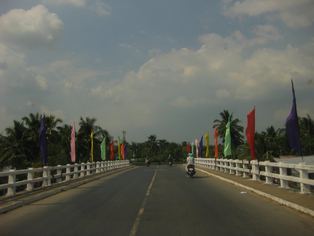 Cầu - Mây Tức - Bridge by Nam Tuan