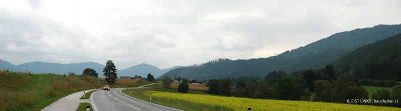 Ansicht der Ortschaft Aich bei Bleiburg in Kärnten (Jauntal) mit Blick nach Nordosten zur Ortschaft by (L)OST LINKS