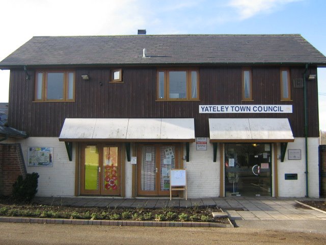 The front of the Yateley Town Council by Robert'sGoogleEarthPictures