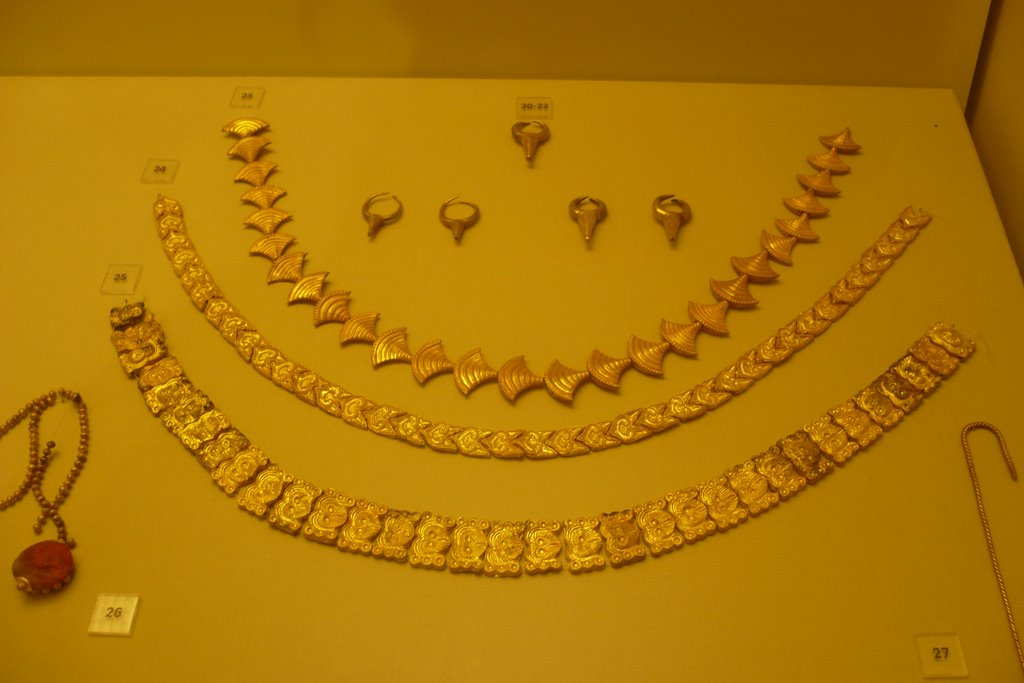 Heraklion, Archaeological museum, minoan civilization, bijou by Maria Giakoumaki