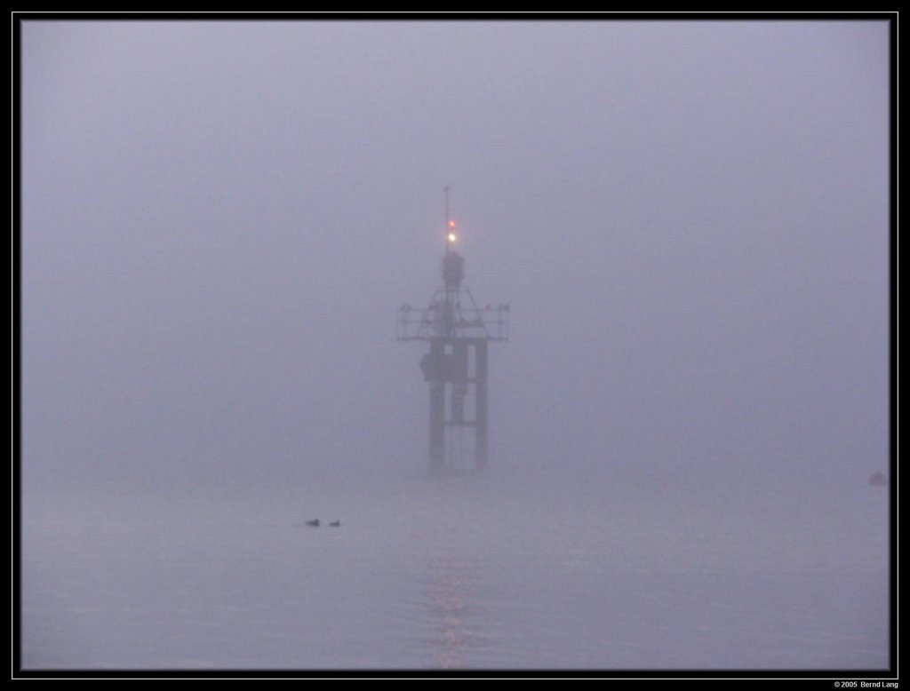 Hörnle - Leuchtturm im Nebel by Bernd Lang KN