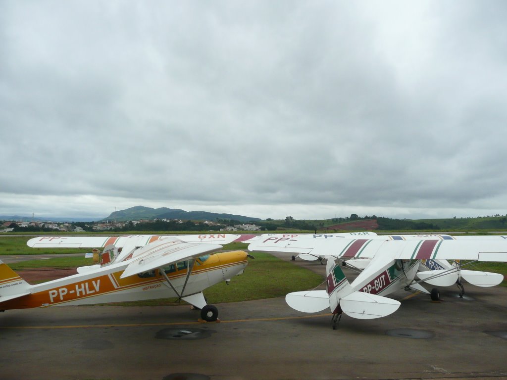 Aeroclube de Bragança Paulista - SP - BR by Paulo Targino Moreir…