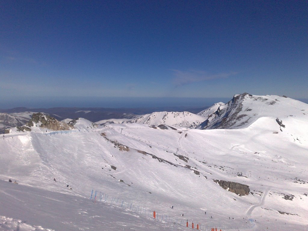 El mirador de Tres Mares (Alto Campoo) by layres