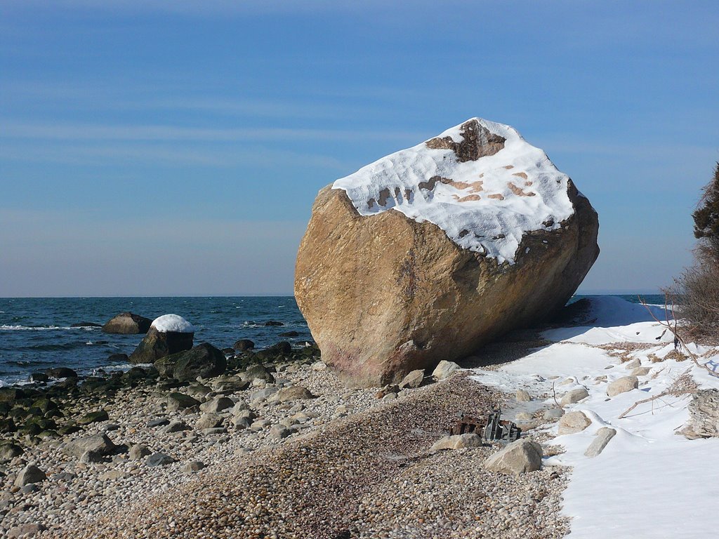 Rock on beach by Bob Huebsch