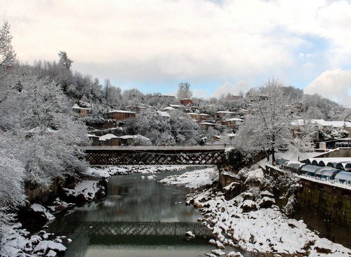 View from Rustaveli Bridge, Kutaisi | ხედი რუსთაველის ხიდიდან, ქუთაისი by zoora