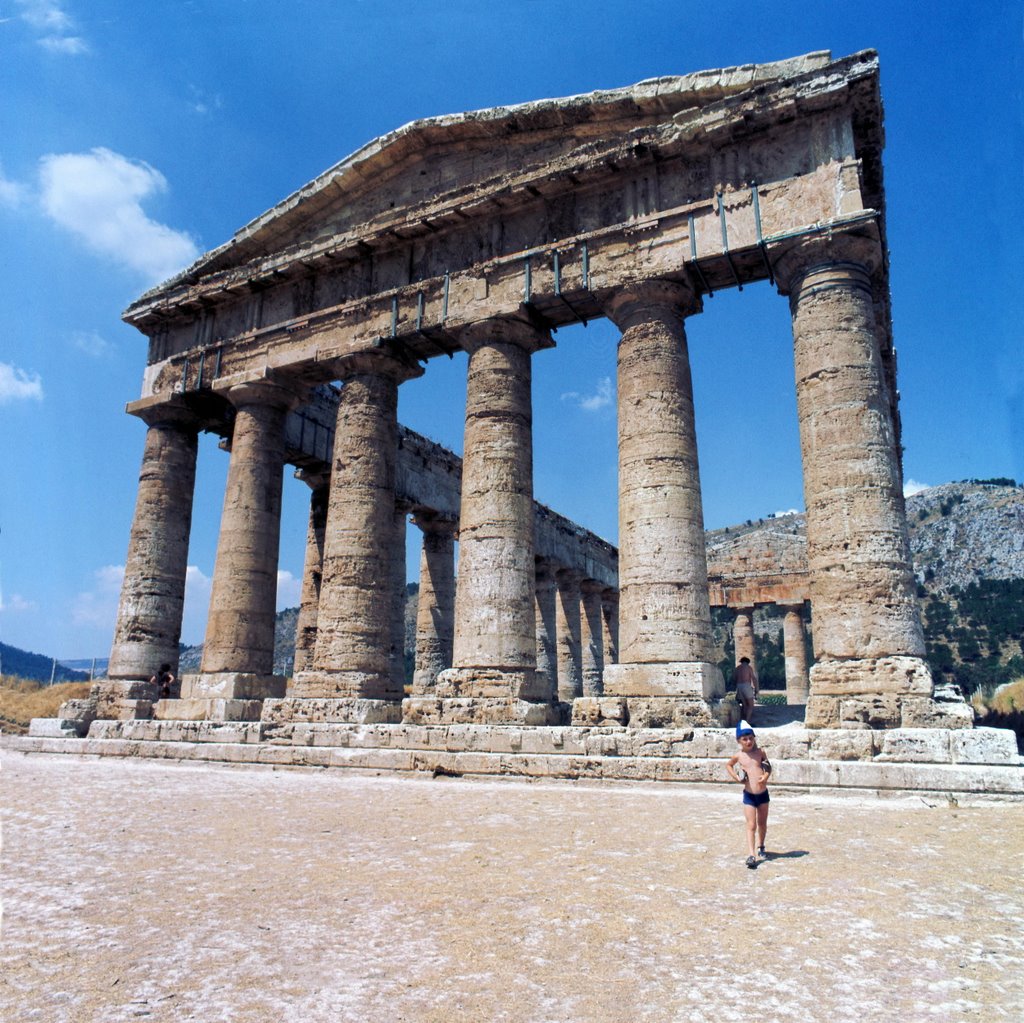 Segesta 1979 by bdom