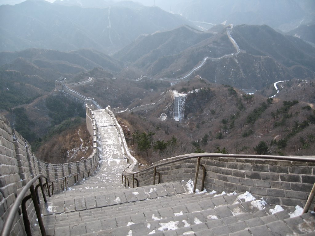 Great Wall at Badaling by dordon73