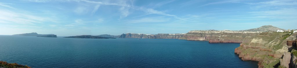 Santorini Caldera from Akrotiri by awhite