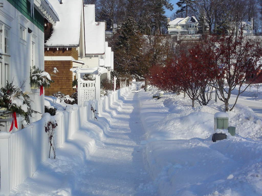 Winter in Harbor Springs, Michigan by travelteam