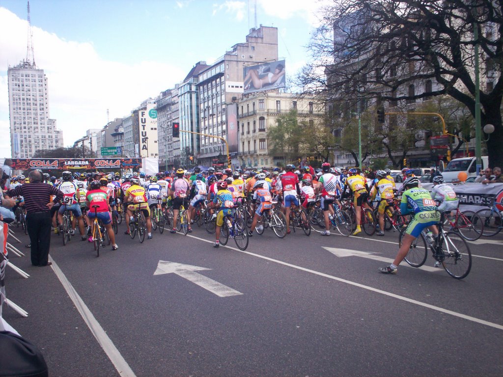 Carrera de bicicletas by Marcelo J. Soto