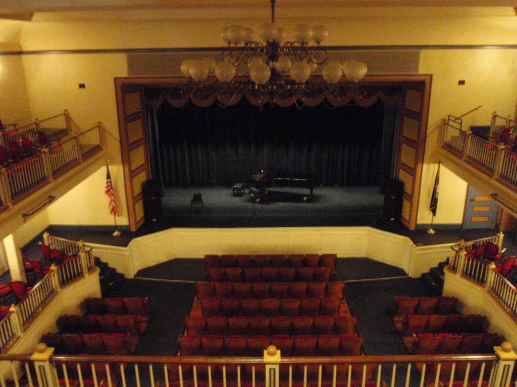 Inside the Newberry Opera House by bearden82.