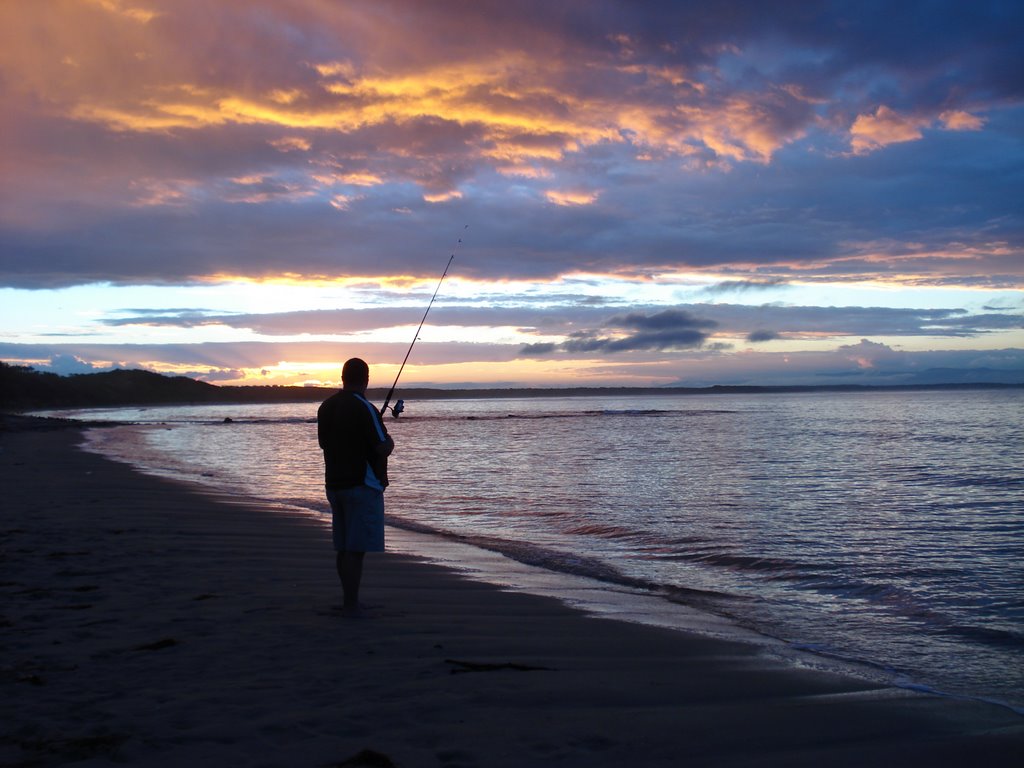 Currarong Beach - fishing by Paul & Jayne Lubuska