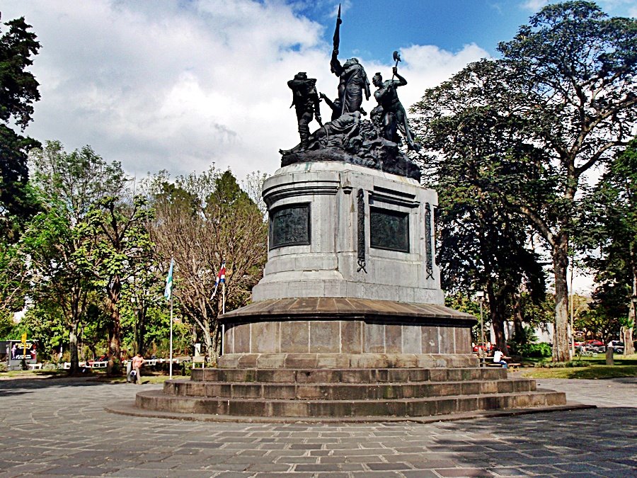 Monumento Nacional-Parque Nacional-San Jose by Yamil Herrera A