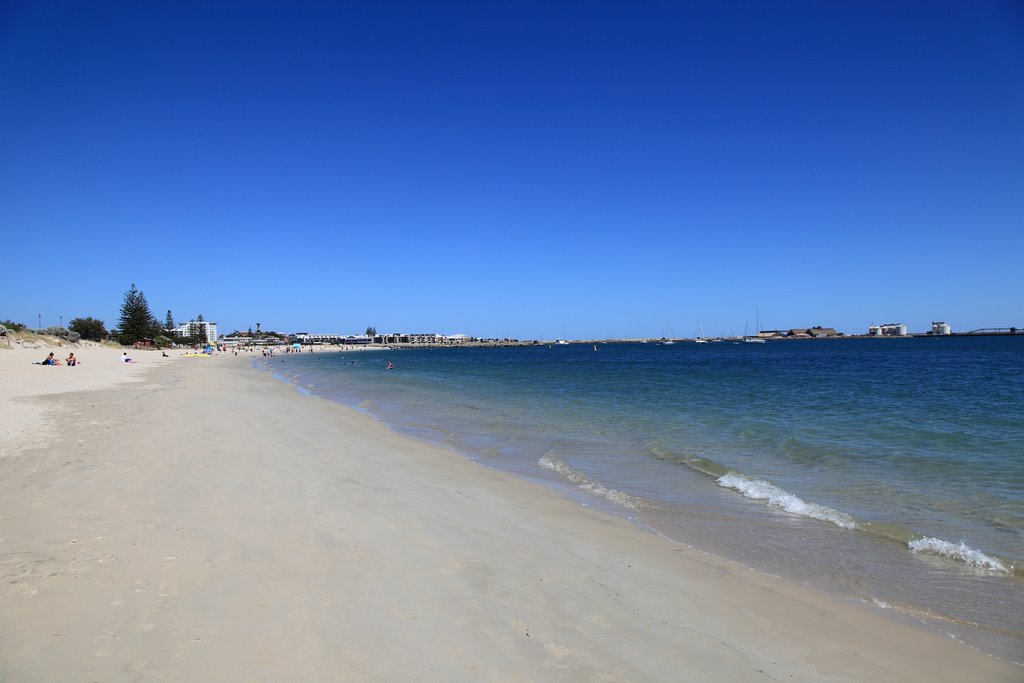 Bunbury Beach by CheeKama