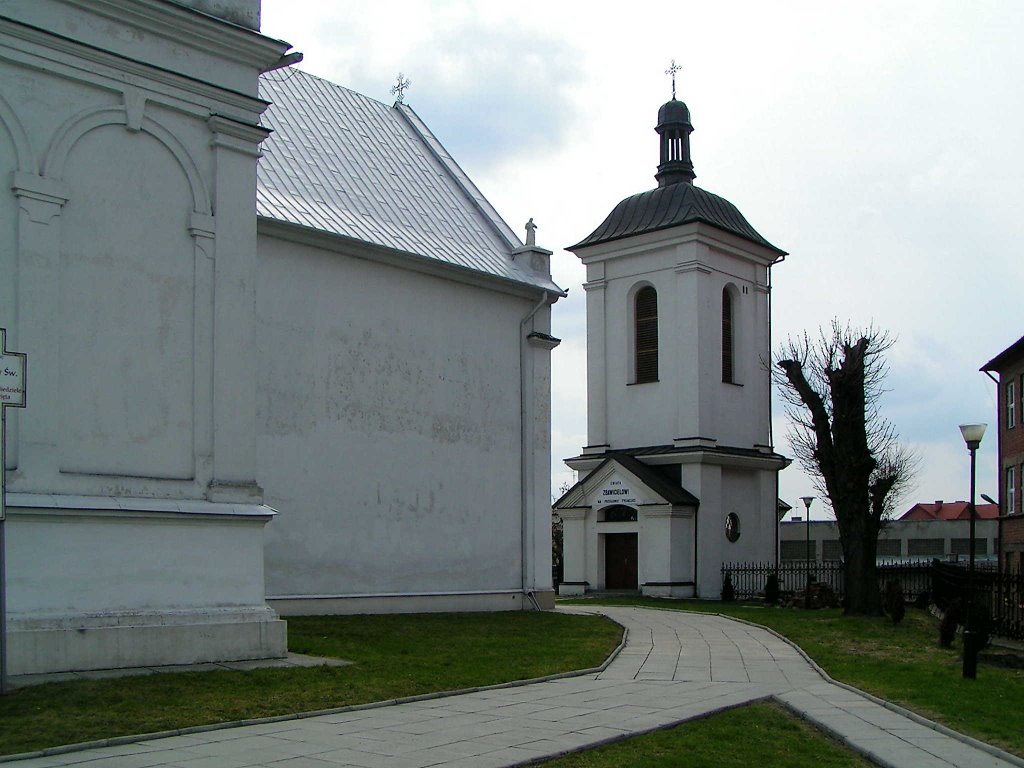 Kazimierza Wielka - The parish church of the Exaltation of the Holy Cross by wuhazet