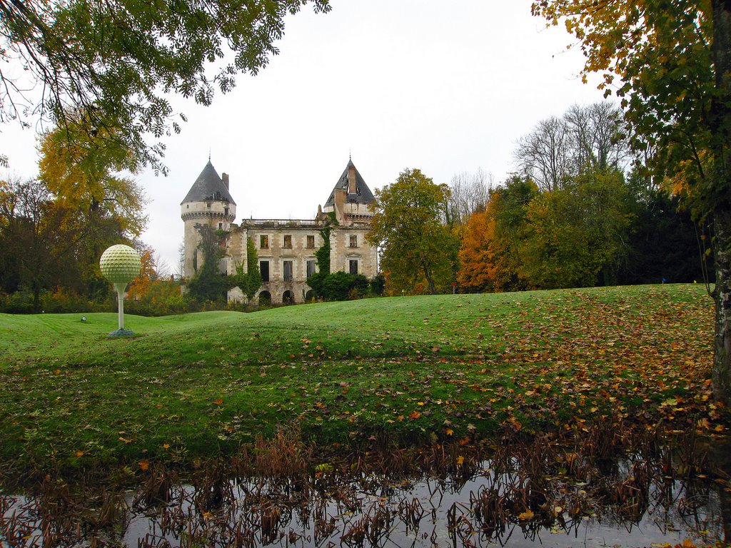 Golf Val de l'Indre à Villedieu sur Indre by Mido&Kiwi