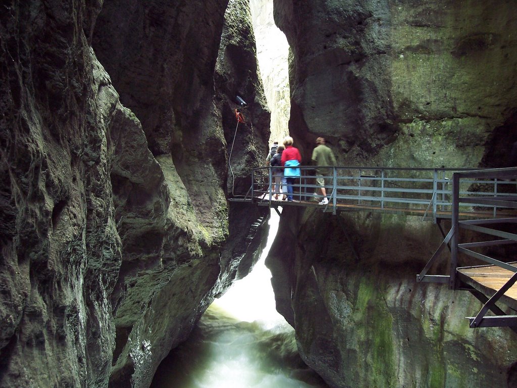 Aare gorge by tropperr