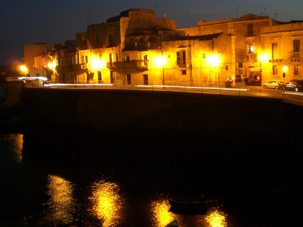 Lungomare di Levante Elio Vittorini, 46, 96100 Siracusa SR, Italy by X12