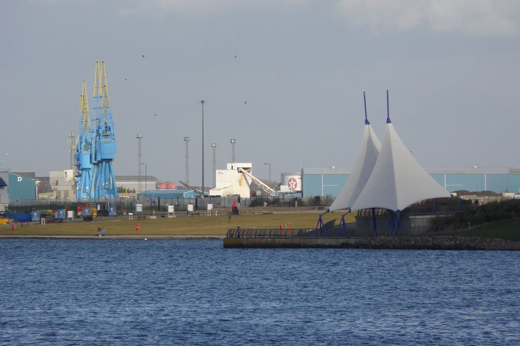 Cardiff Bay. by A Davies