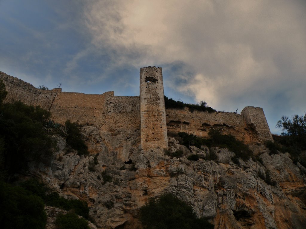 CASTELL DE SANTUERI 1 by MIQUEL VICENS