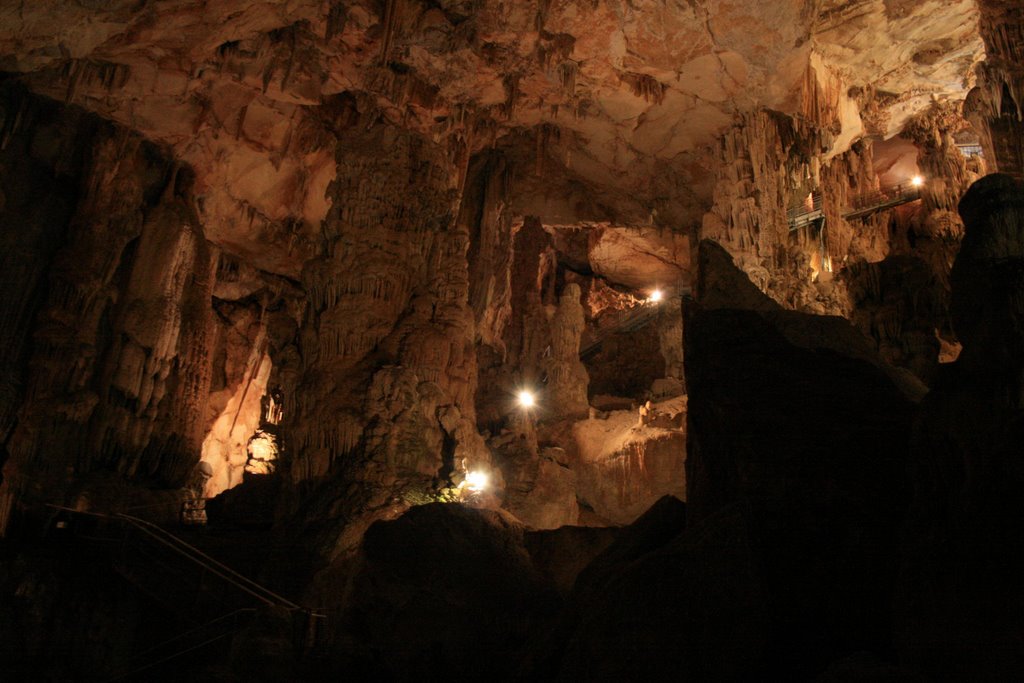 Grotte Ispinigoli (Dorgali) view at the tallest stalagmite of the world - 38m by mroovka