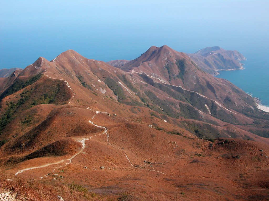 从蚺蛇尖远眺米粉岭和长嘴/Overlook of Mifeng Ling and Changzui from Sharp Peak by ©xfwang