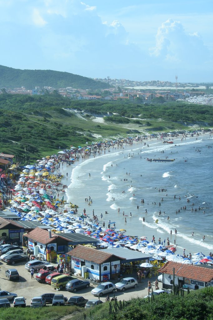 PRAIA DAS CONCHAS LOTADA! CARNAVAL 2007 - CABO FRIO - RJ by Edu Lacerda